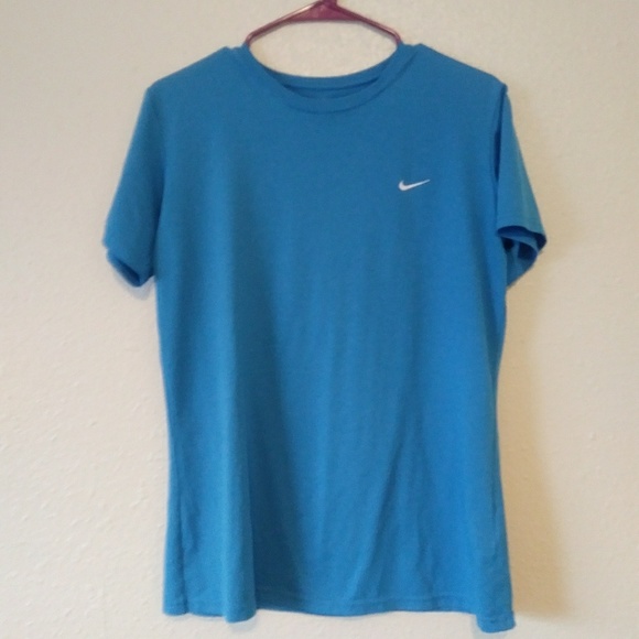 Nike Fit Dry T-Shirt - Picture 1 of 8